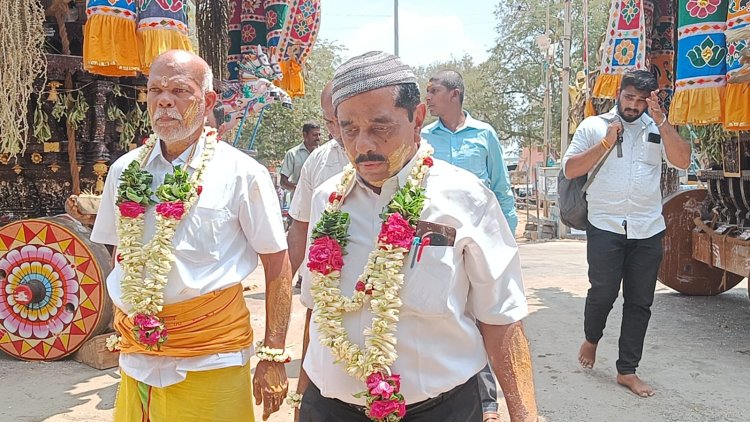 151-வது ஆண்டாக தொடரும்  இந்து, முஸ்லீம் இணைந்து கொண்டாடும் மத நல்லிணக்க சந்தணக்கூடு திருவிழா