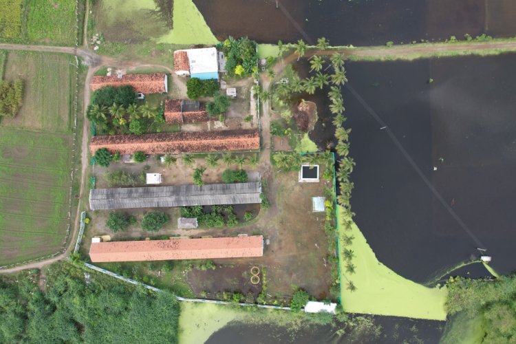 பஸ் அதிபர் வீட்டில் பதுக்கப்பட்ட பல கோடி ரூபாய் பணம். தட்டி தூக்கிய வருமானவரித்துறை அதிகாரிகள்