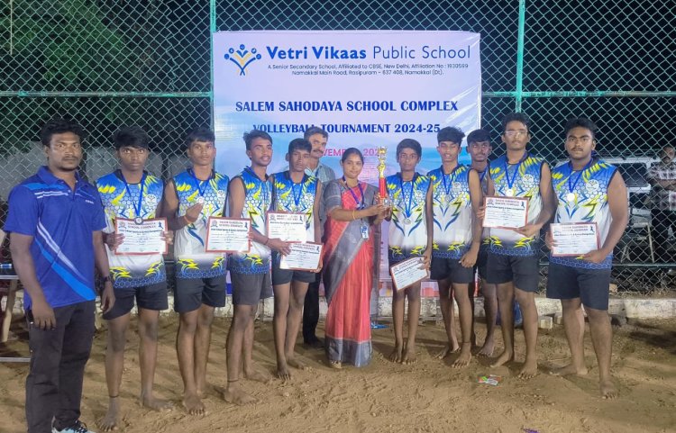 ராசிபுரம் வெற்றி விகாஸ் பப்ளிக் பள்ளியில் வாலி பால் போட்டி!