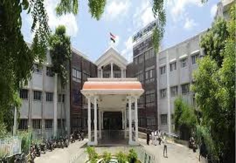 பி.ஆர்.ஓ. செய்த குளறுபடி.... திருவள்ளூர் கலெக்டரிடம் சென்ற புகார்